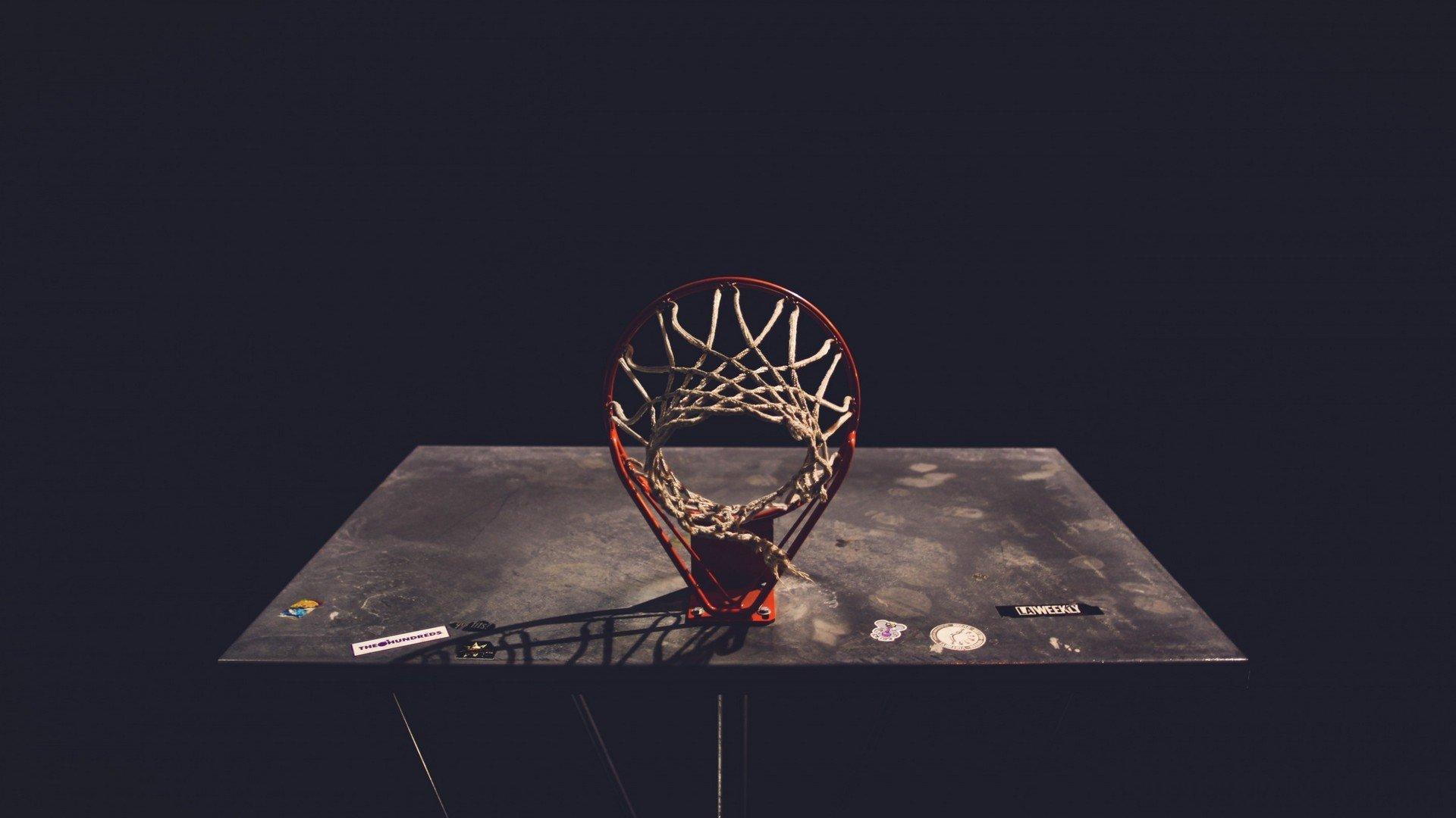 凯恩2025年火力全开！俱乐部与国家双线狂轰58球，刷新个人生涯巅峰纪录