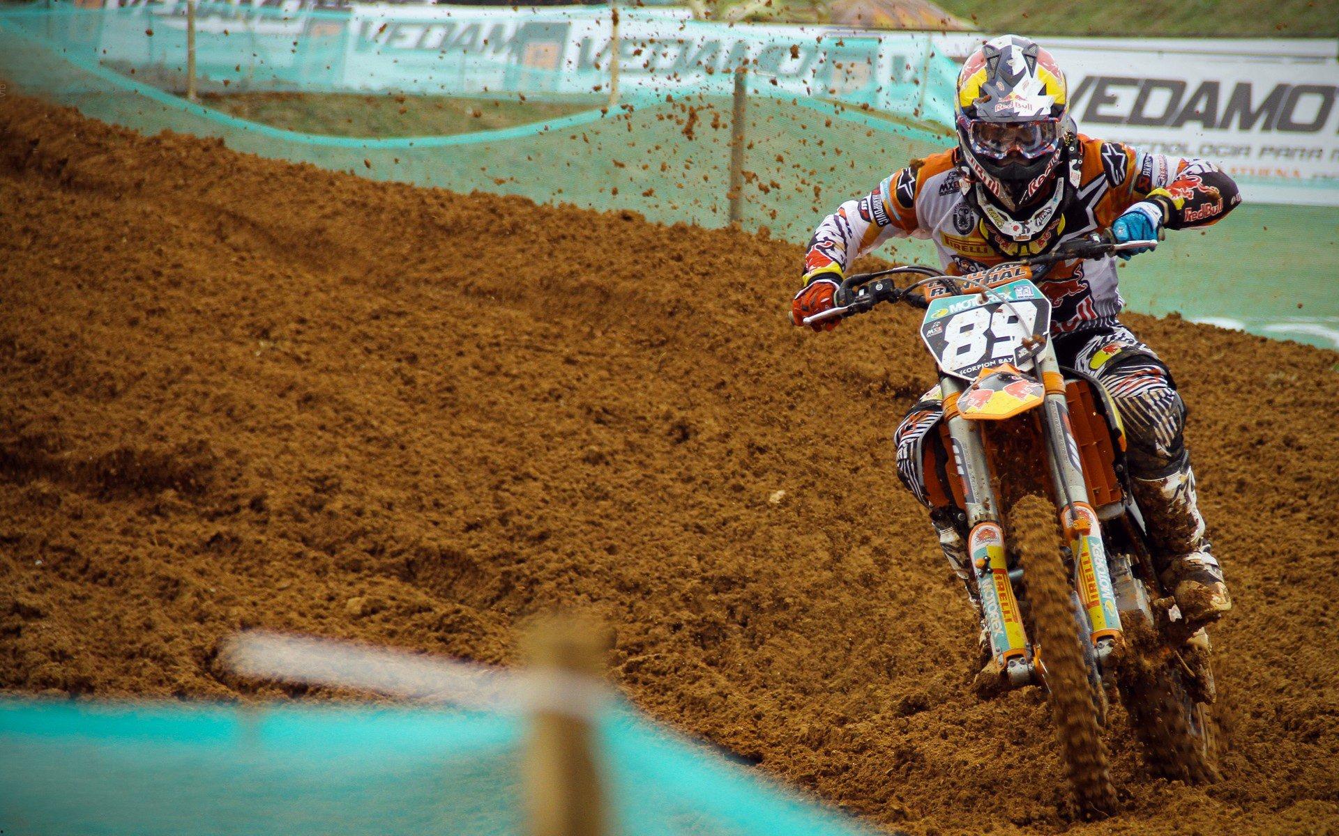 周日西甲焦点战，伯纳乌主场霸主迎战客场劲旅塞尔塔