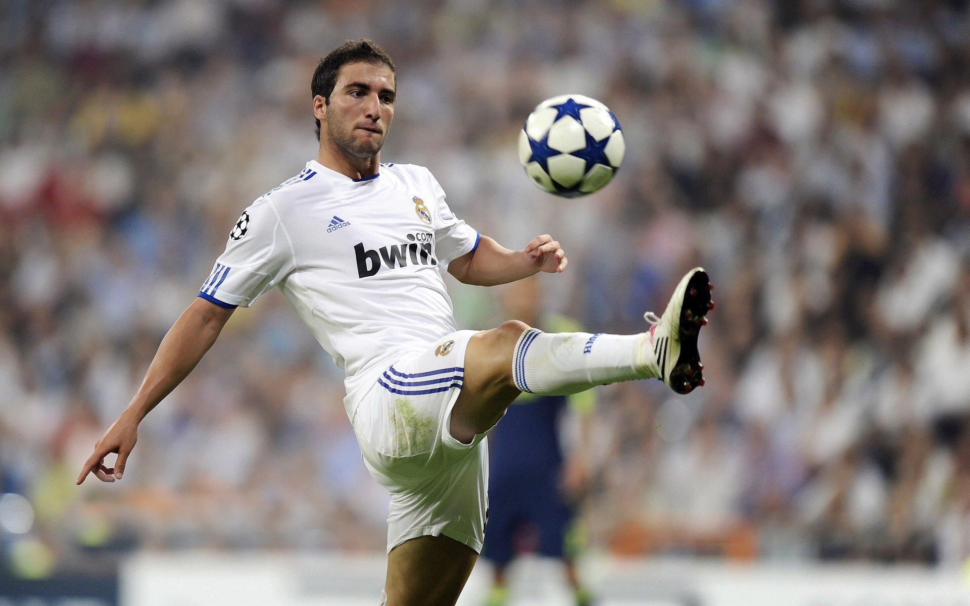 迈阿密后卫卢汉启动绿卡申请程序 美职联外援名额策略迎来新变数